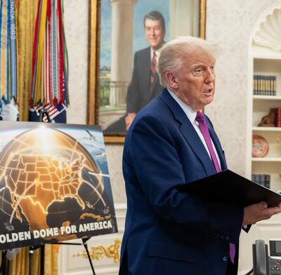 Trump in the Oval Office presents his "Golden Dome" vision